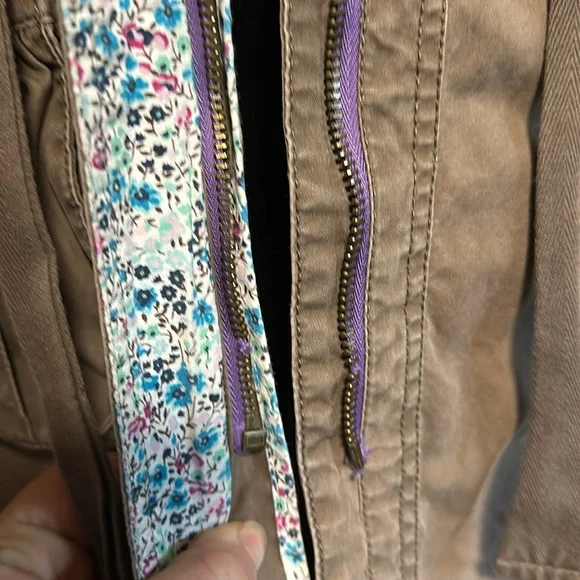 Old Navy Utility Jacket - Picture 3 of 9